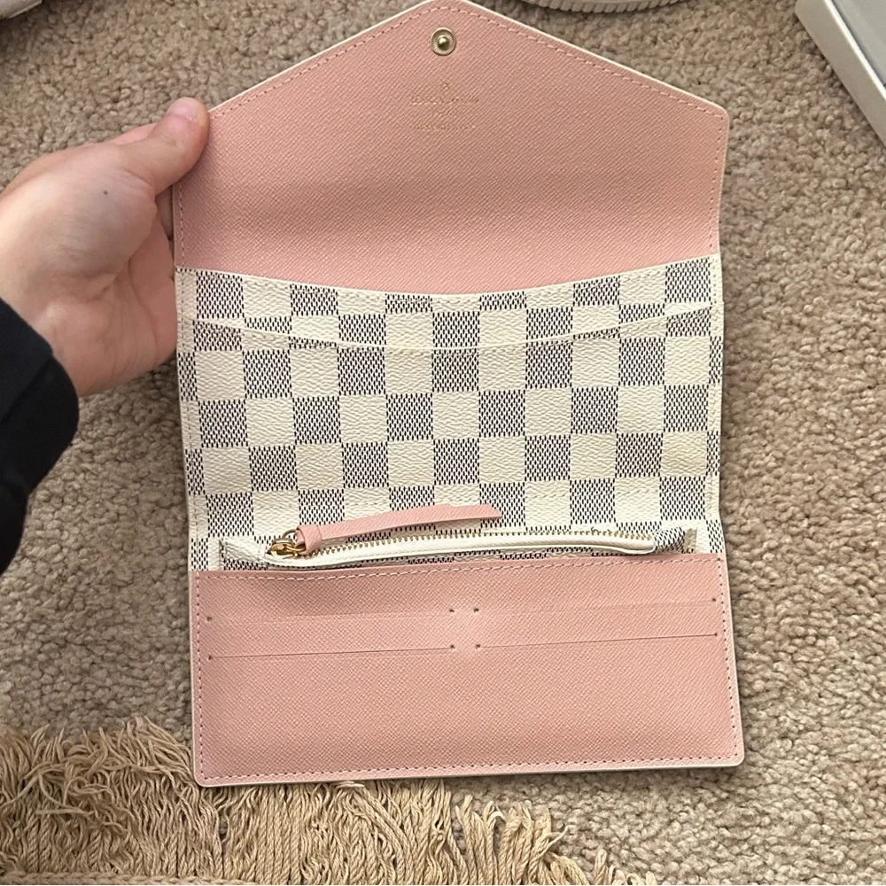 Checkered White and Gray Women's Wallet - Picture 2 of 2